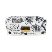 Handtas D&amp;G Gewatteerde nylon schoudertas met graffitiprint