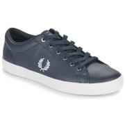 Lage Sneakers Fred Perry BASELINE LEATHER