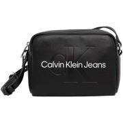 Tas Calvin Klein Jeans SCULPTED CAMERA 18 MONO K60K612220