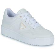 Lage Sneakers Guess MIRAM6