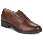 Nette schoenen Betty London CODE