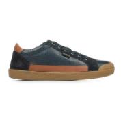 Sneakers Kickers Kick Trainer