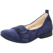 Mocassins Think -