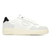 Sneakers Colmar Austin Look