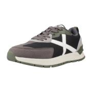 Lage Sneakers Munich VERSATILE 27