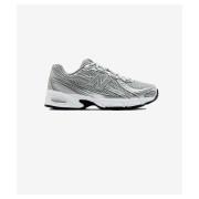 Lage Sneakers New Balance 740 Castlerock/Slate Grey/Silver Metallic