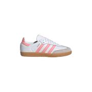 Nette schoenen adidas Chaussures