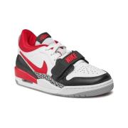 Lage Sneakers Nike Air Jordan Legacy 312 Low