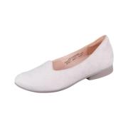 Ballerina's Think Guad2