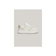 Lage Sneakers Tommy Hilfiger Retro Basket Tonal Logo