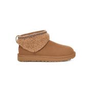 Snowboots UGG Classic Ultra Mini Maxi Curly