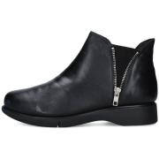 Enkellaarzen Frau 53L2