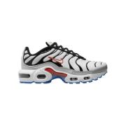 Lage Sneakers Nike Air Max Plus Platinum Black Red (GS)