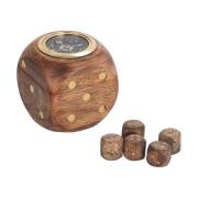 Manden en dozen Signes Grimalt Dobbelstenen Doos Met Kompas