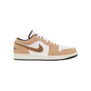 Lage Sneakers Nike Jordan 1 Low SE Brown Elephant