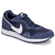 Lage Sneakers Nike VENTURE RUNNER