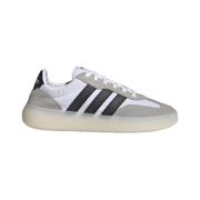 Lage Sneakers adidas Barreda Decode