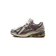 Lage Sneakers New Balance 1906R Licorice
