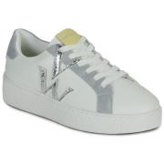 Lage Sneakers Vanessa Wu JANE