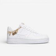 Lage Sneakers Nike Air Force 1 Low LX White Pendant (Women's)