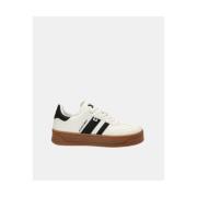 Lage Sneakers Xti 143645