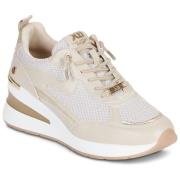 Lage Sneakers Xti -