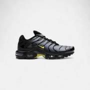 Lage Sneakers Nike -air-max-plus-black-opti-yellow-1