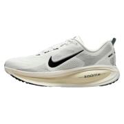 Lage Sneakers Nike Vomero 18 Summit White Coconut Milk