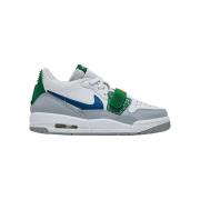 Lage Sneakers Nike Jordan Legacy 312 Low White Pine Industrial Blue (G...