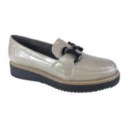 Tijdloze dames loafers voor moderne stijl Pitillos , Beige , Dames