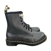 Vegan Alumix Hex Emboss Laarzen Dr. Martens , Black , Dames