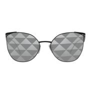 Zonnebril met onregelmatige vorm en zilveren driehoeken Prada , Black ...