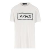 Contrasterende Logo Print Crew Neck T-shirt Versace , White , Dames