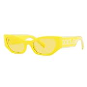 Dames Cat-Eye Zonnebril met Oversized Logo Dolce & Gabbana , Yellow , ...