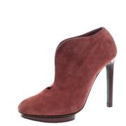 Pre-owned Suede boots Alexander McQueen Pre-owned , Red , Dames