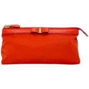 Pre-owned Fabric clutches Salvatore Ferragamo Pre-owned , Red , Dames
