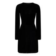 Zwarte jurk met uitlopende rok en fluweeleffect Antonino Valenti , Bla...