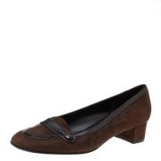 Pre-owned Suede heels Salvatore Ferragamo Pre-owned , Brown , Dames