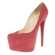 Pre-owned Suede heels Christian Louboutin Pre-owned , Pink , Dames