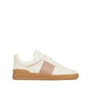 Ivoorwitte lage sneakers met studs Valentino Garavani , Beige , Dames