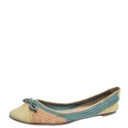 Pre-owned Raffia flats Salvatore Ferragamo Pre-owned , Beige , Dames