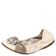 Pre-owned Leather flats Miu Miu Pre-owned , Beige , Dames