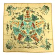 Pre-owned Silk scarves Hermès Vintage , Beige , Dames