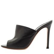 Pre-owned Leather mules Gianvito Rossi Pre-owned , Black , Dames