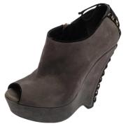 Pre-owned Suede boots Yves Saint Laurent Vintage , Gray , Dames