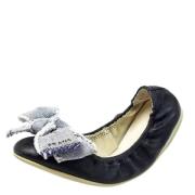 Pre-owned Leather flats Prada Vintage , Blue , Dames