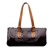 Pre-owned Leather shoulder-bags Louis Vuitton Vintage , Purple , Dames