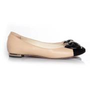 Pre-owned Leather flats Chanel Vintage , Beige , Dames