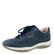Pre-owned Suede sneakers Prada Vintage , Blue , Dames