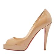 Pre-owned Leather heels Christian Louboutin Pre-owned , Beige , Dames